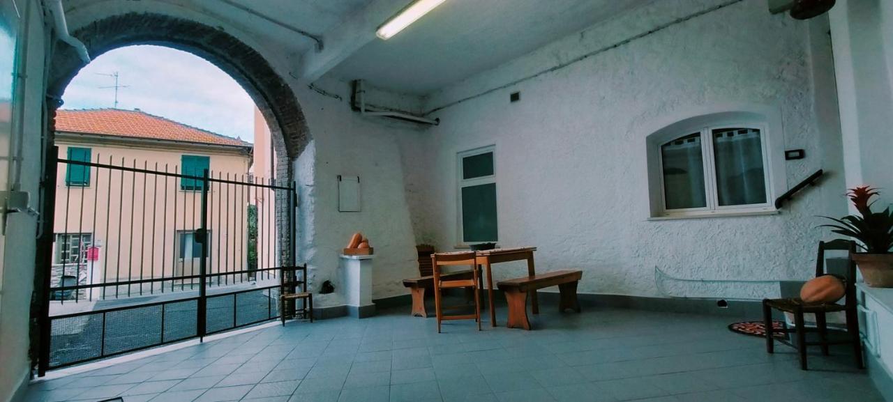 הוילה אלבניה La Loggia Di Na מראה חיצוני תמונה